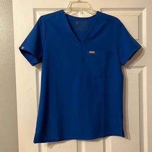 EUC Figs Catarina scrub top in Royal blue size Small